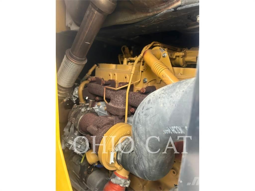 CAT 938M ホイールローダー・タイヤショベル