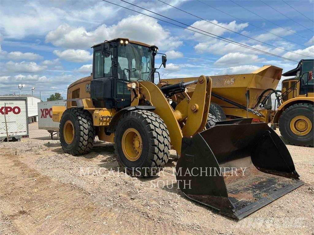 CAT 938M ホイールローダー・タイヤショベル