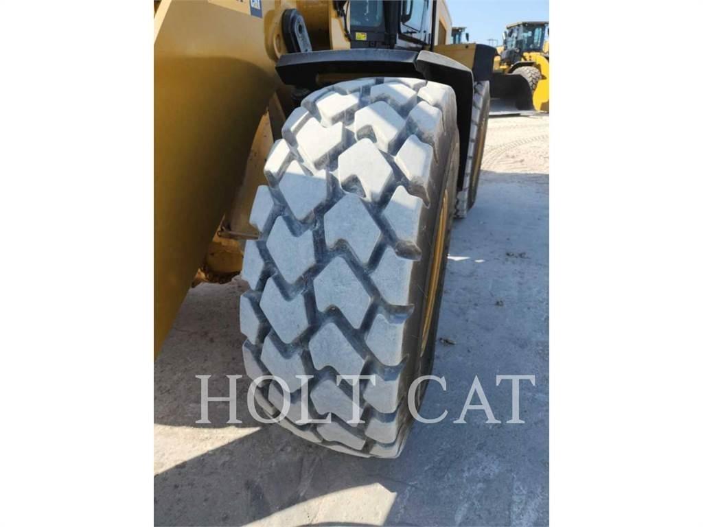 CAT 938M QC ホイールローダー・タイヤショベル