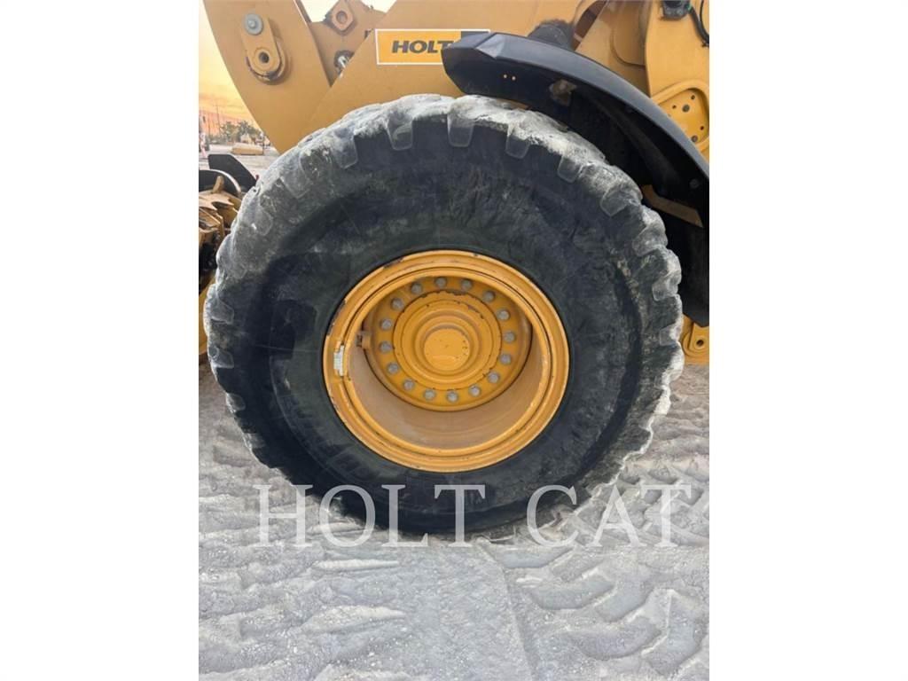 CAT 938M QC ホイールローダー・タイヤショベル