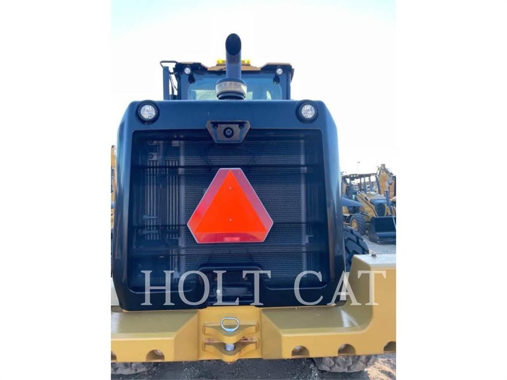 CAT 938M QC ホイールローダー・タイヤショベル