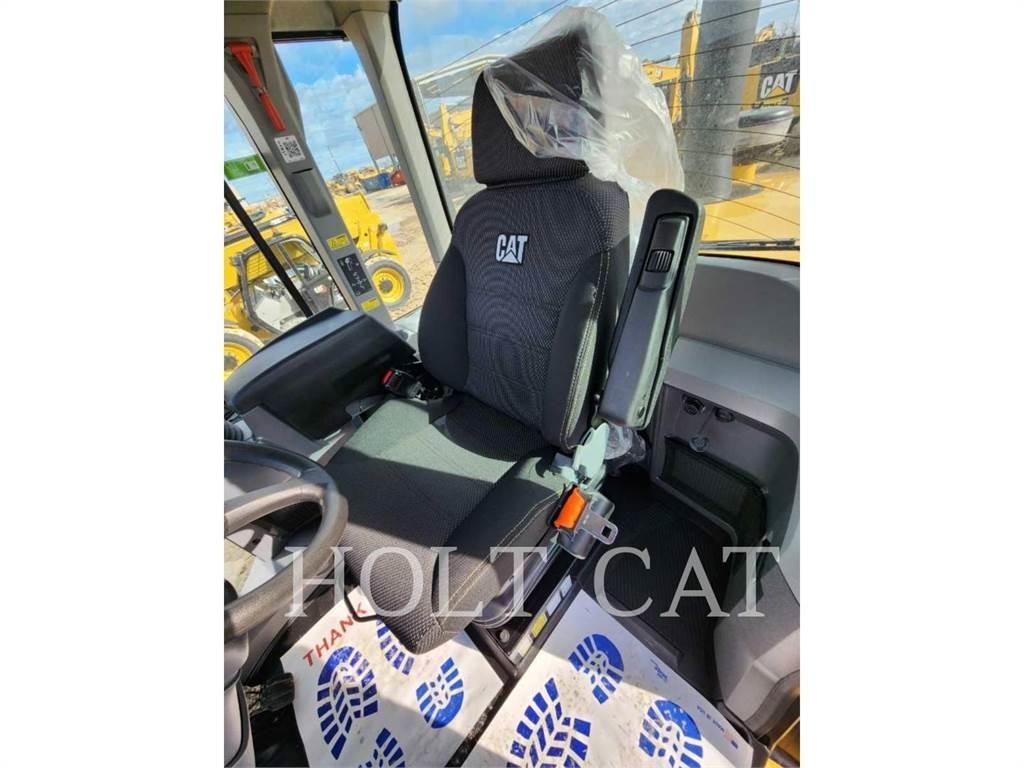 CAT 938M QC ホイールローダー・タイヤショベル