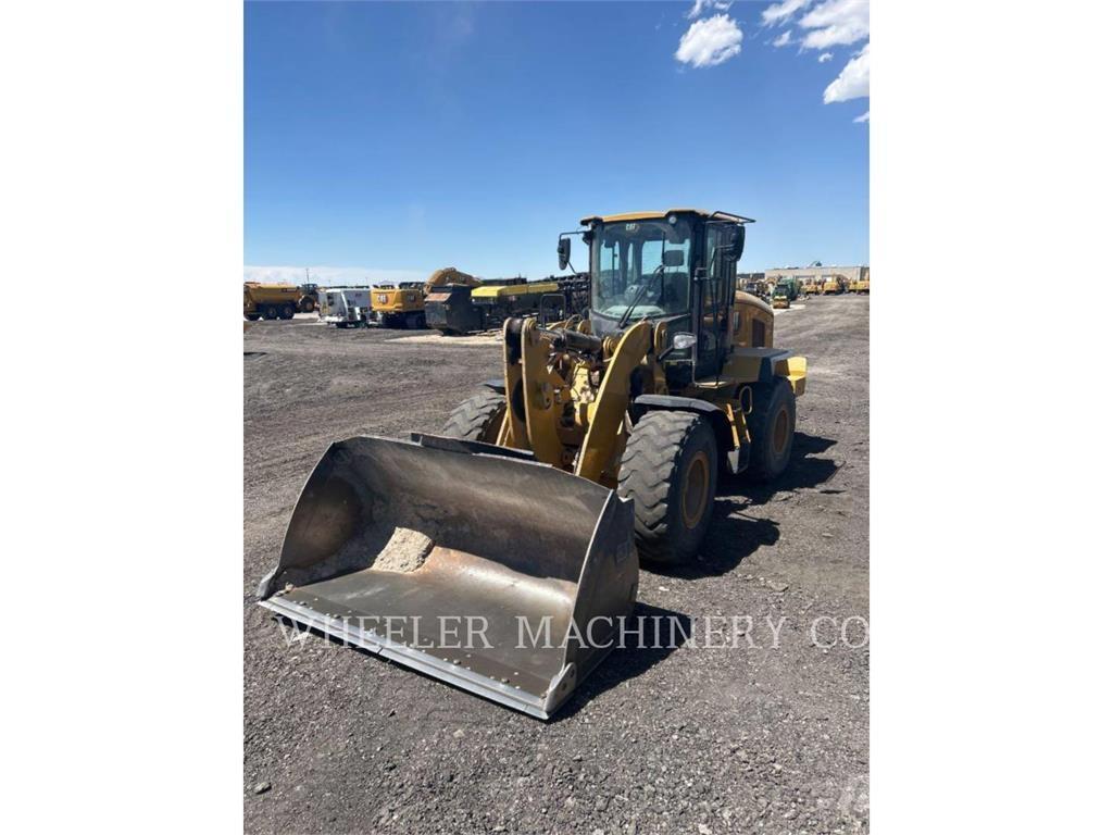 CAT 938M QC ホイールローダー・タイヤショベル