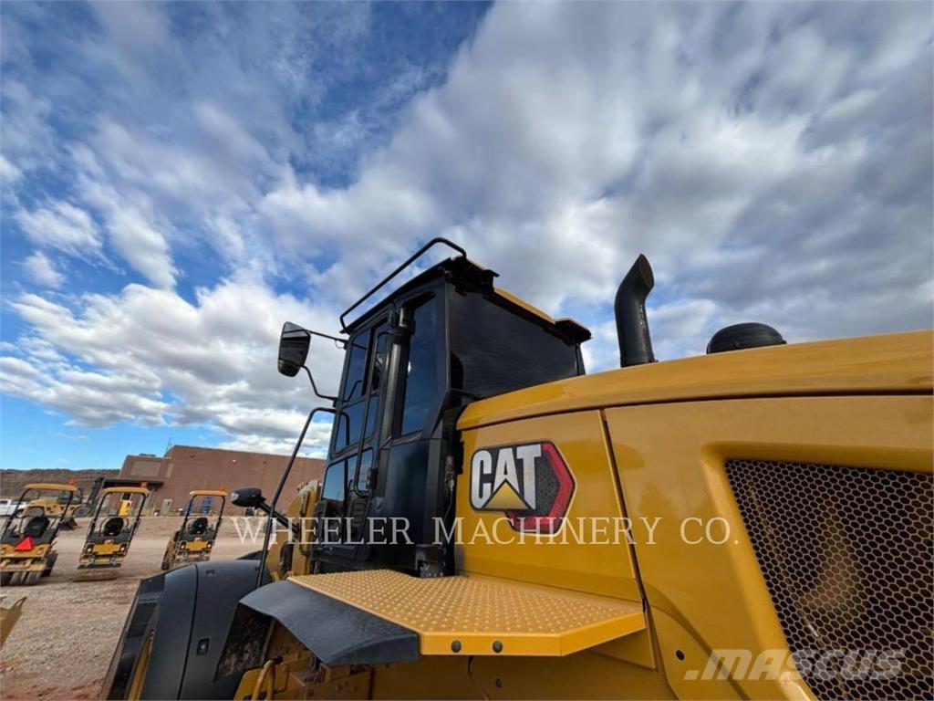 CAT 938M QC 3V ホイールローダー・タイヤショベル