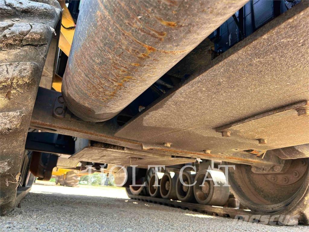 CAT 95E トラクター