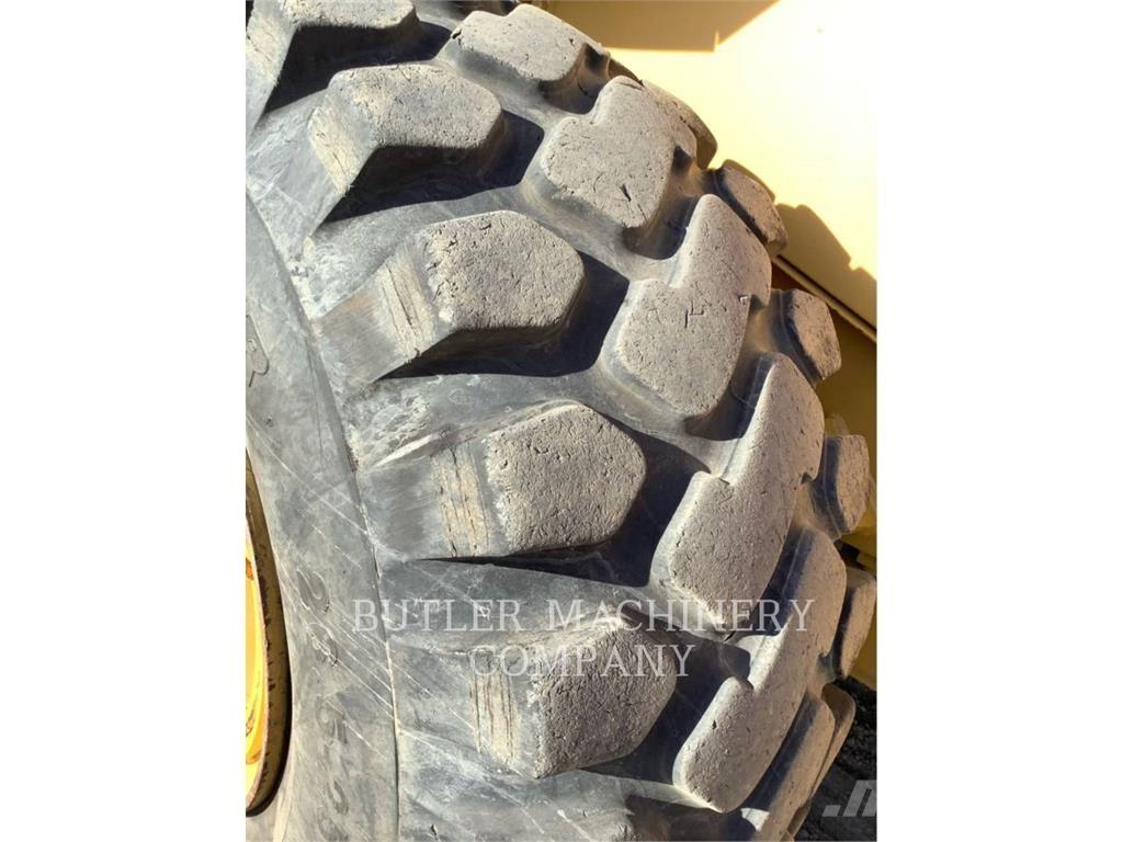 CAT 966G ホイールローダー・タイヤショベル