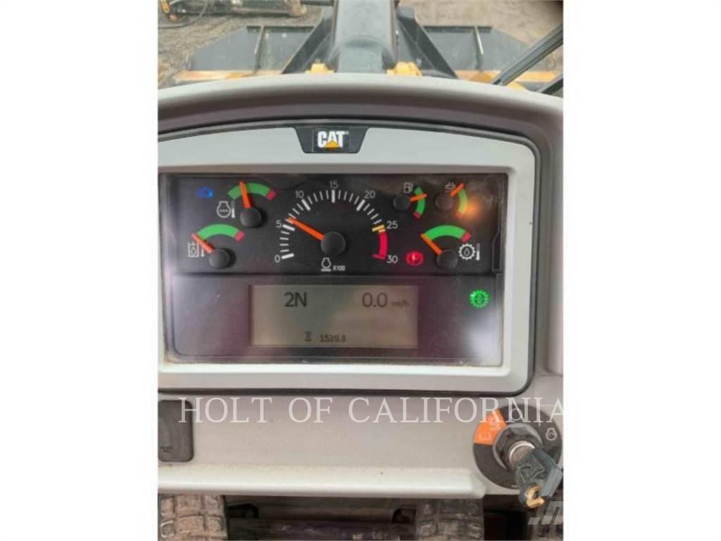 CAT 966M ホイールローダー・タイヤショベル