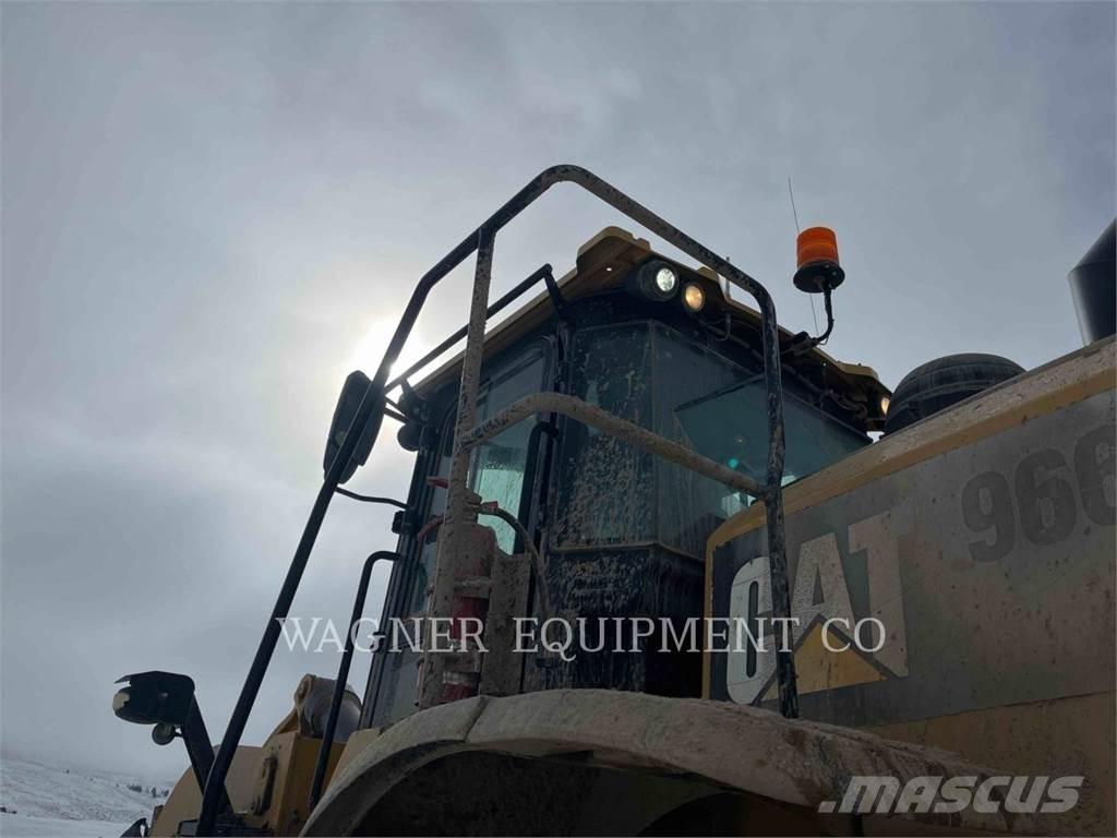 CAT 966M ホイールローダー・タイヤショベル
