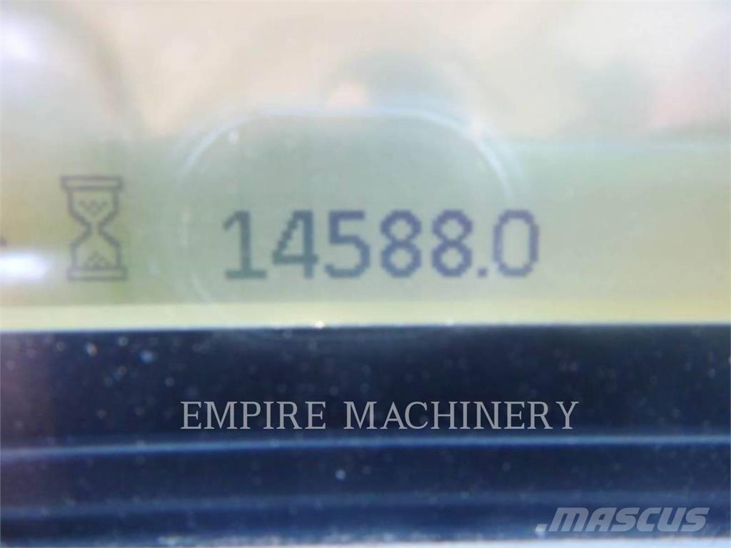 CAT 966M ホイールローダー・タイヤショベル