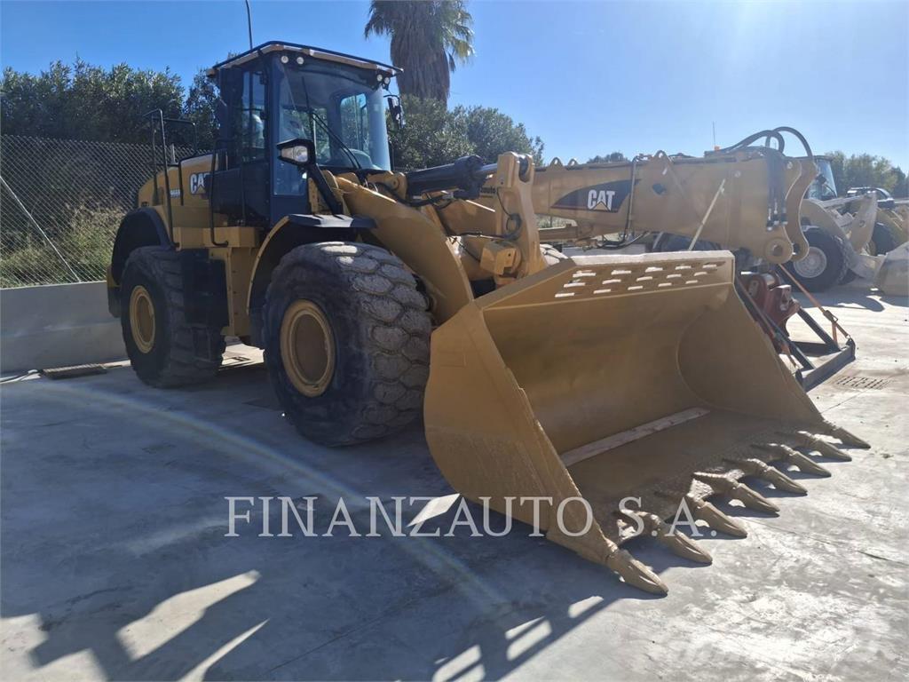 CAT 966M ホイールローダー・タイヤショベル