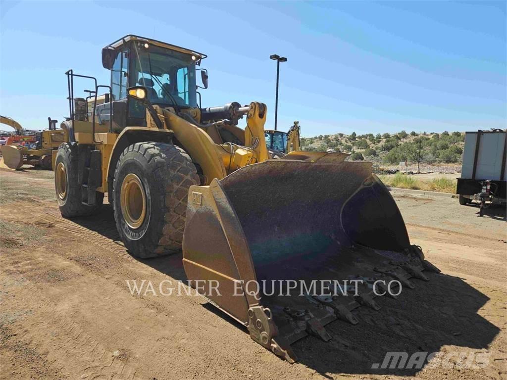 CAT 966M ホイールローダー・タイヤショベル