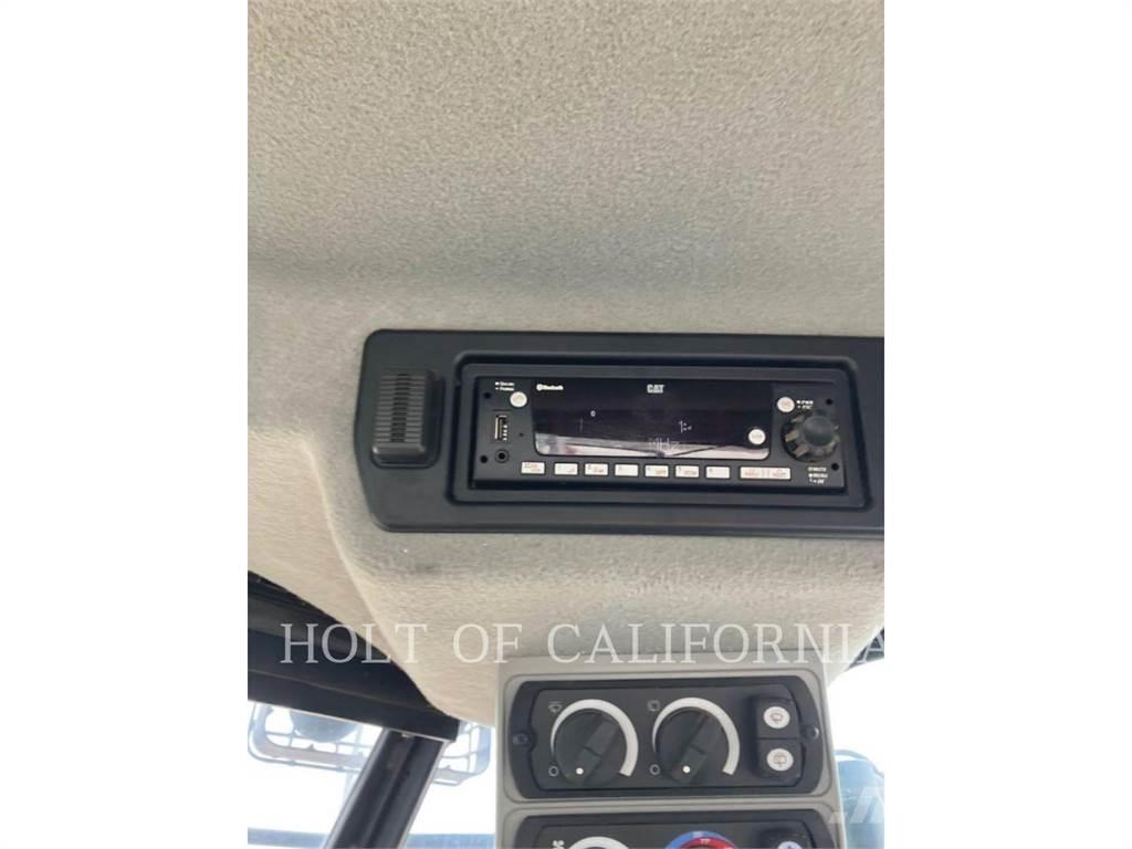 CAT 966M HL ホイールローダー・タイヤショベル