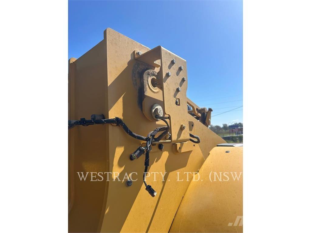 CAT 972M ホイールローダー・タイヤショベル