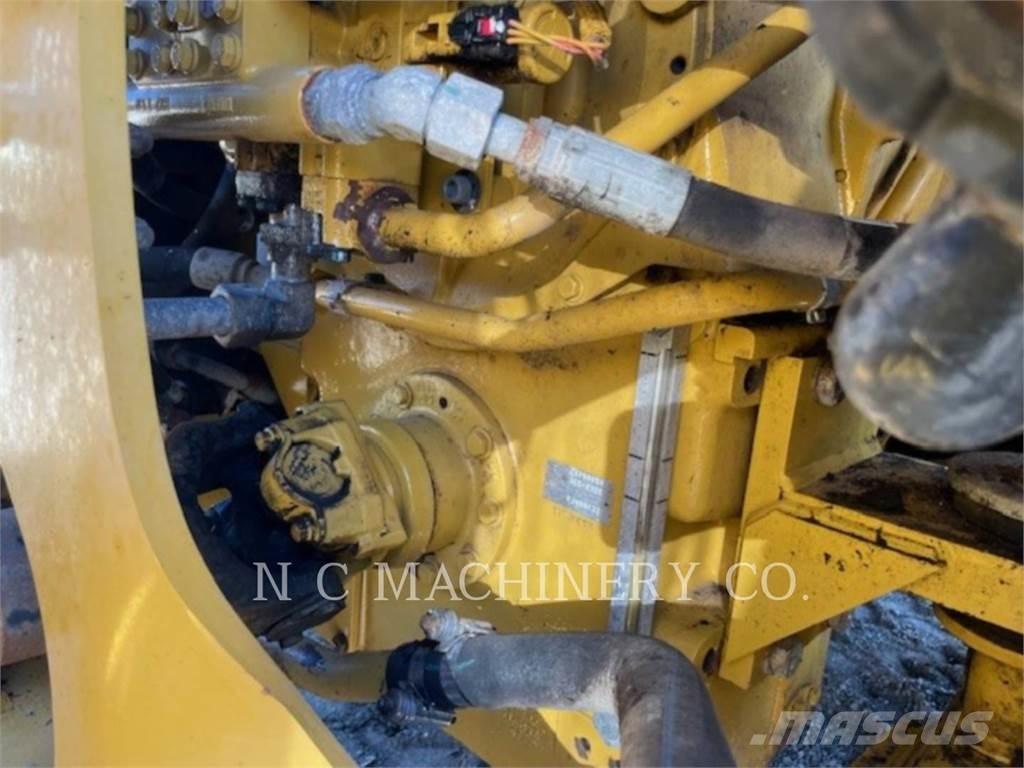 CAT 972M ホイールローダー・タイヤショベル