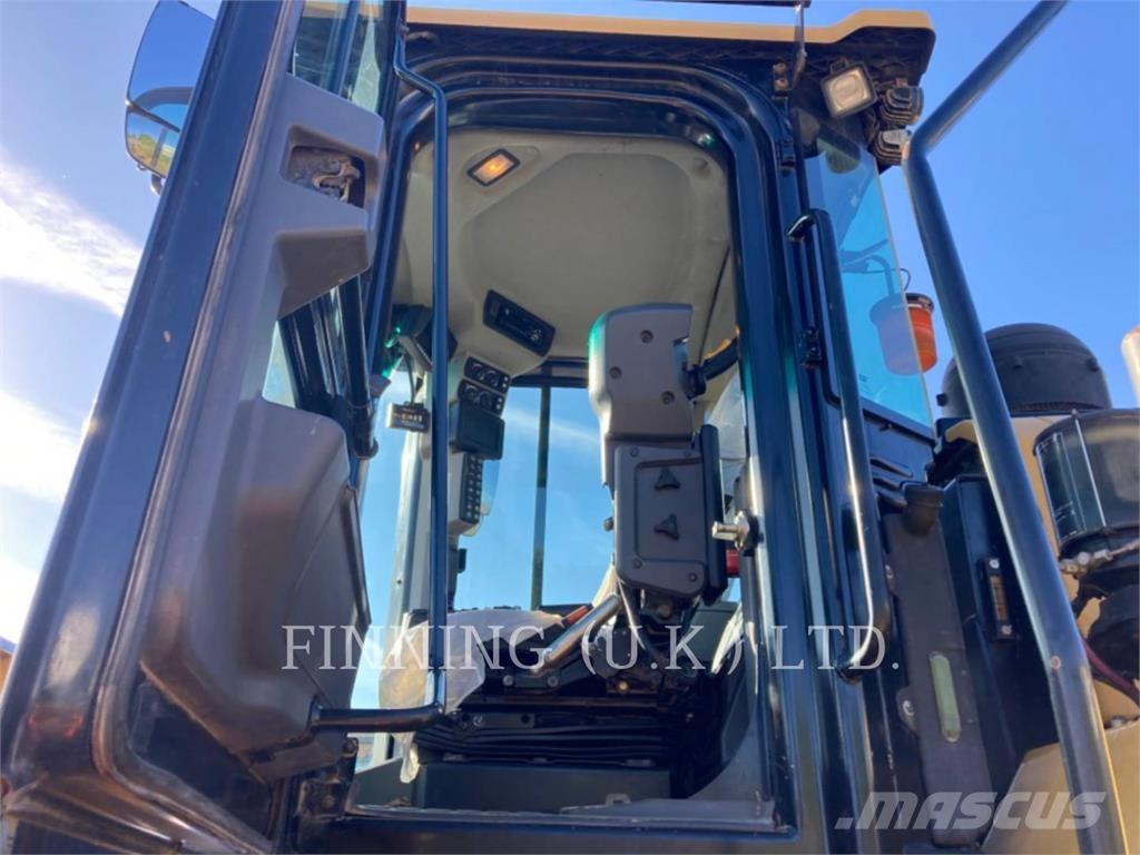 CAT 972M ホイールローダー・タイヤショベル