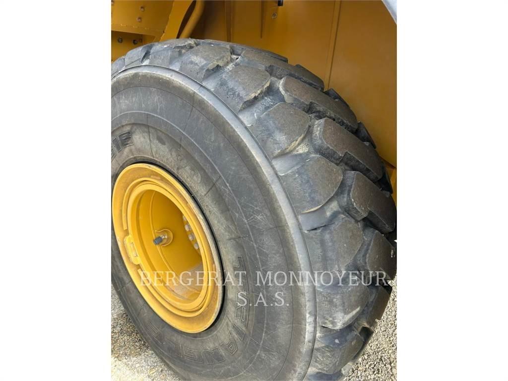 CAT 972M XE ホイールローダー・タイヤショベル