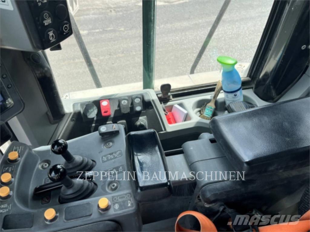 CAT 972MXE ホイールローダー・タイヤショベル