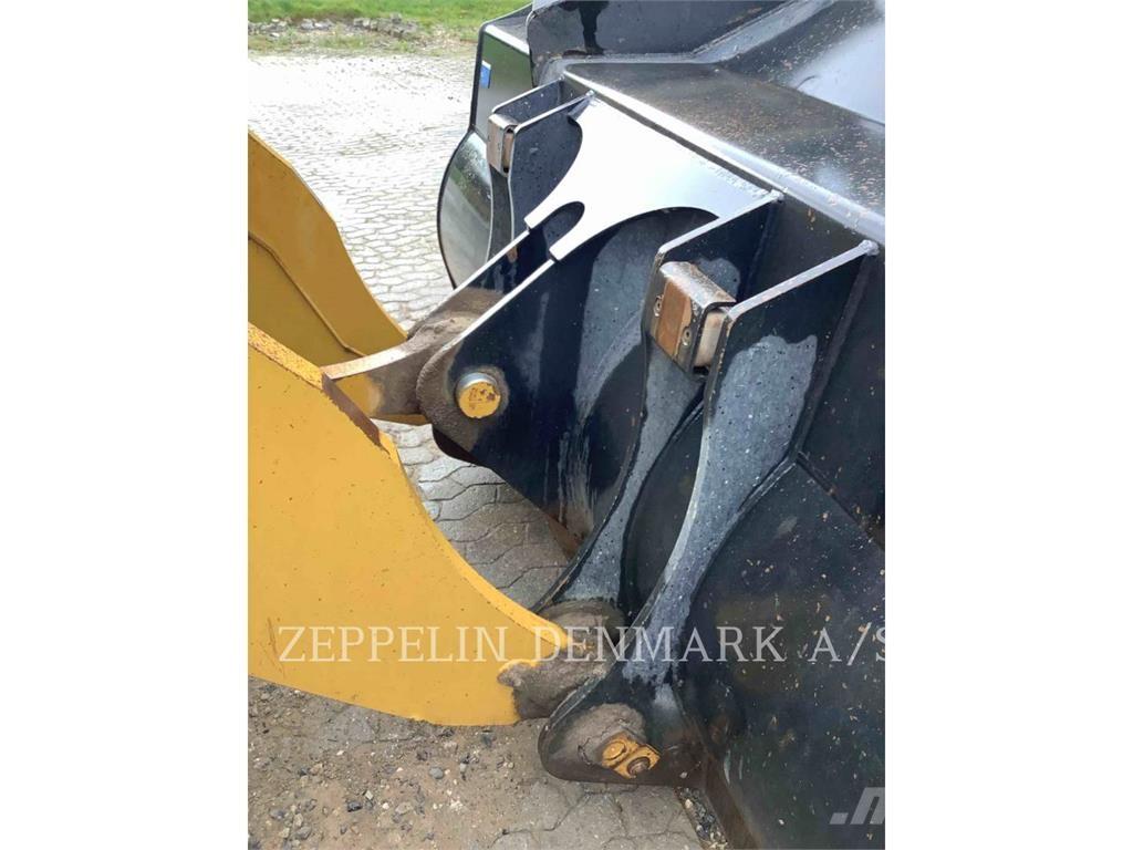 CAT 972MXE ホイールローダー・タイヤショベル