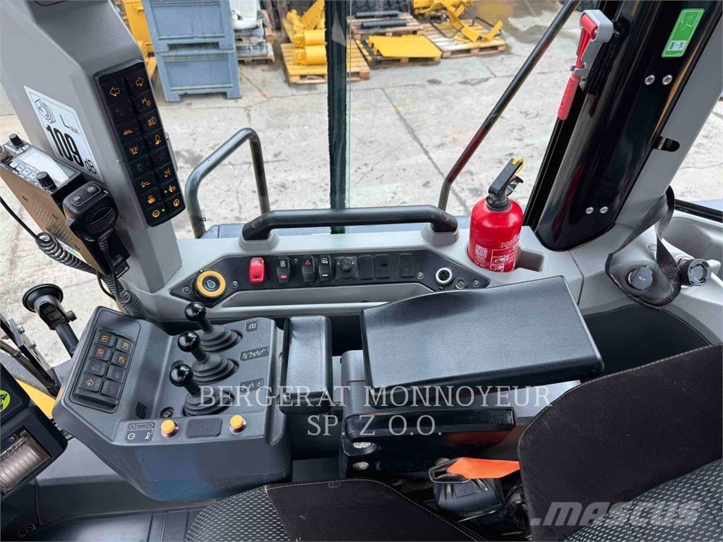 CAT 980 ホイールローダー・タイヤショベル