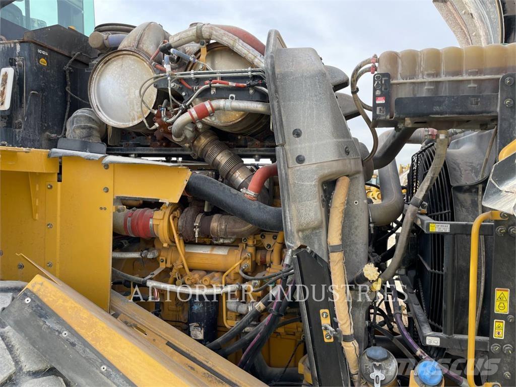 CAT 982M ホイールローダー・タイヤショベル