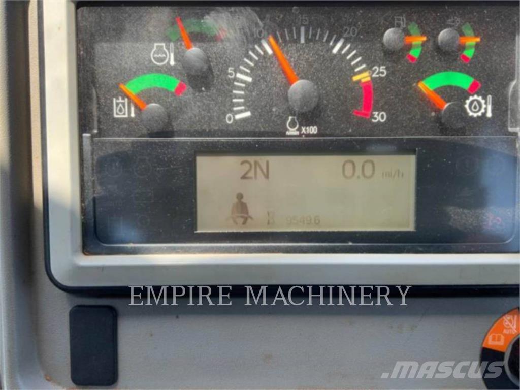 CAT 982M ホイールローダー・タイヤショベル