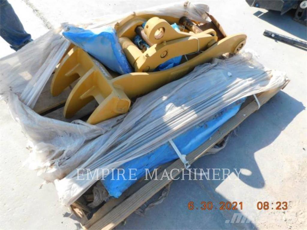 CAT A-TH フォーク