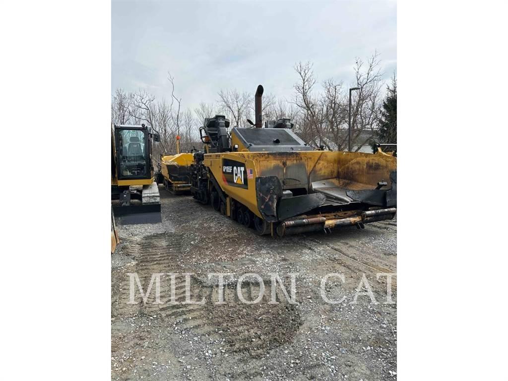 CAT AP1055F アスファルトフィニッシャ