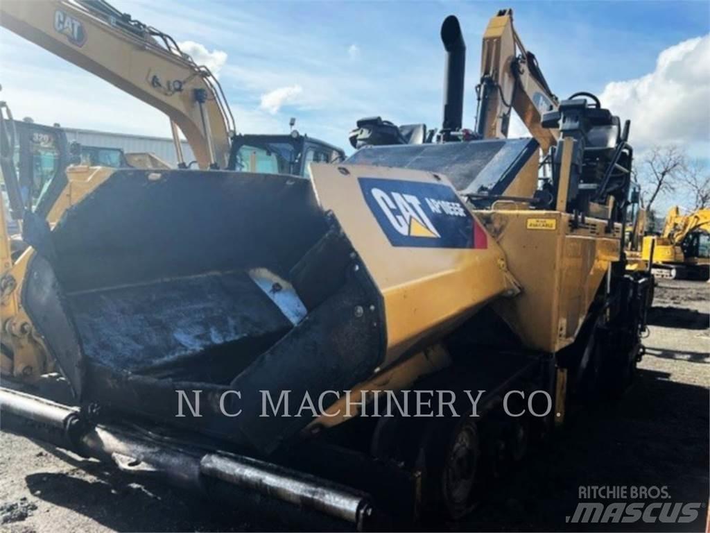 CAT AP1055F アスファルトフィニッシャ