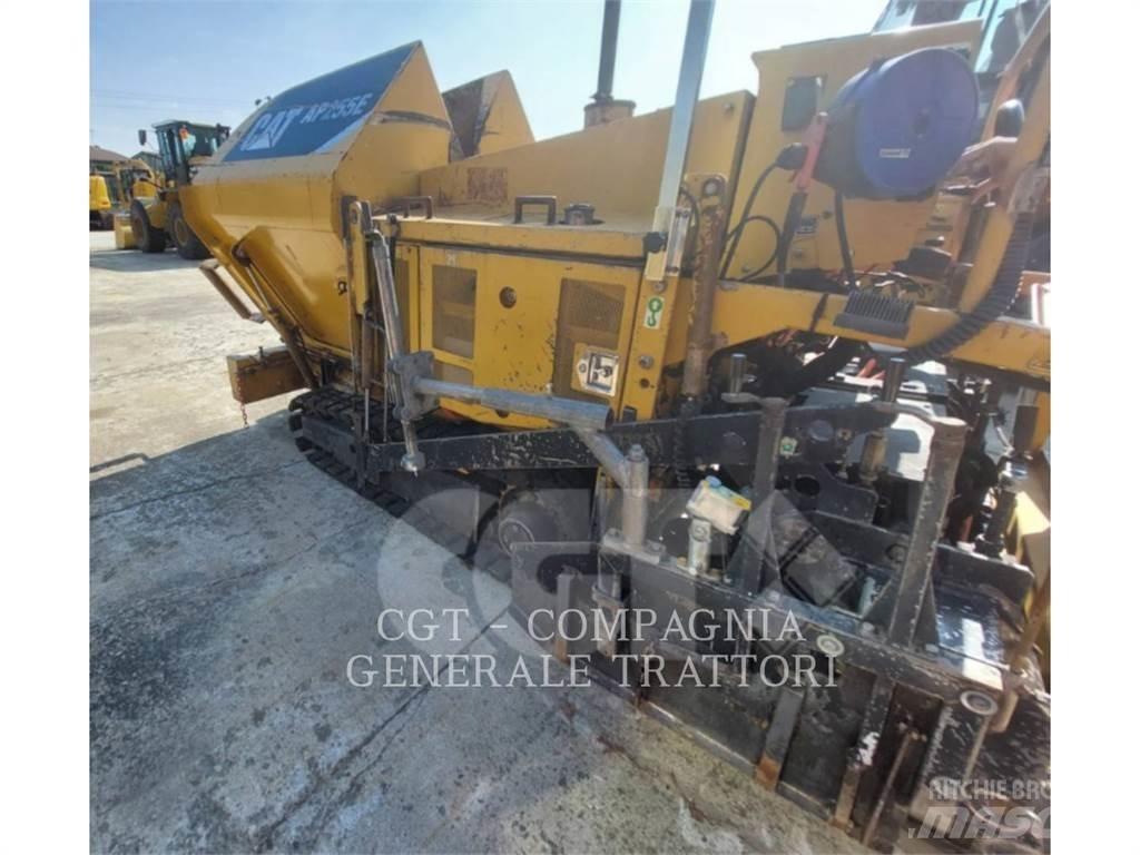 CAT AP255E アスファルトフィニッシャ