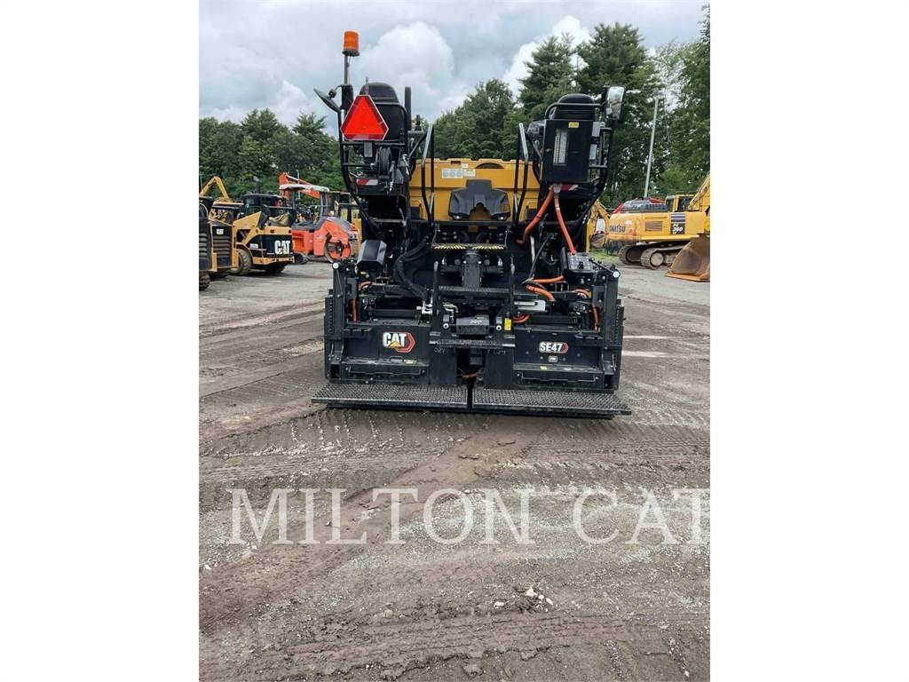 CAT AP555 アスファルトフィニッシャ