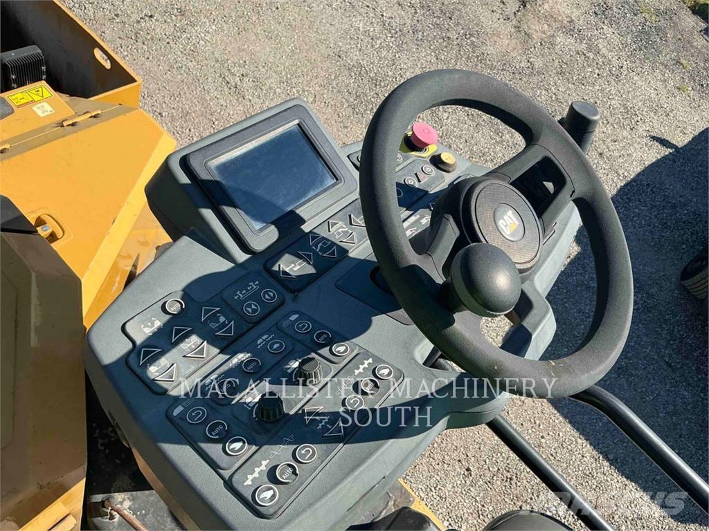 CAT AP555F アスファルトフィニッシャ