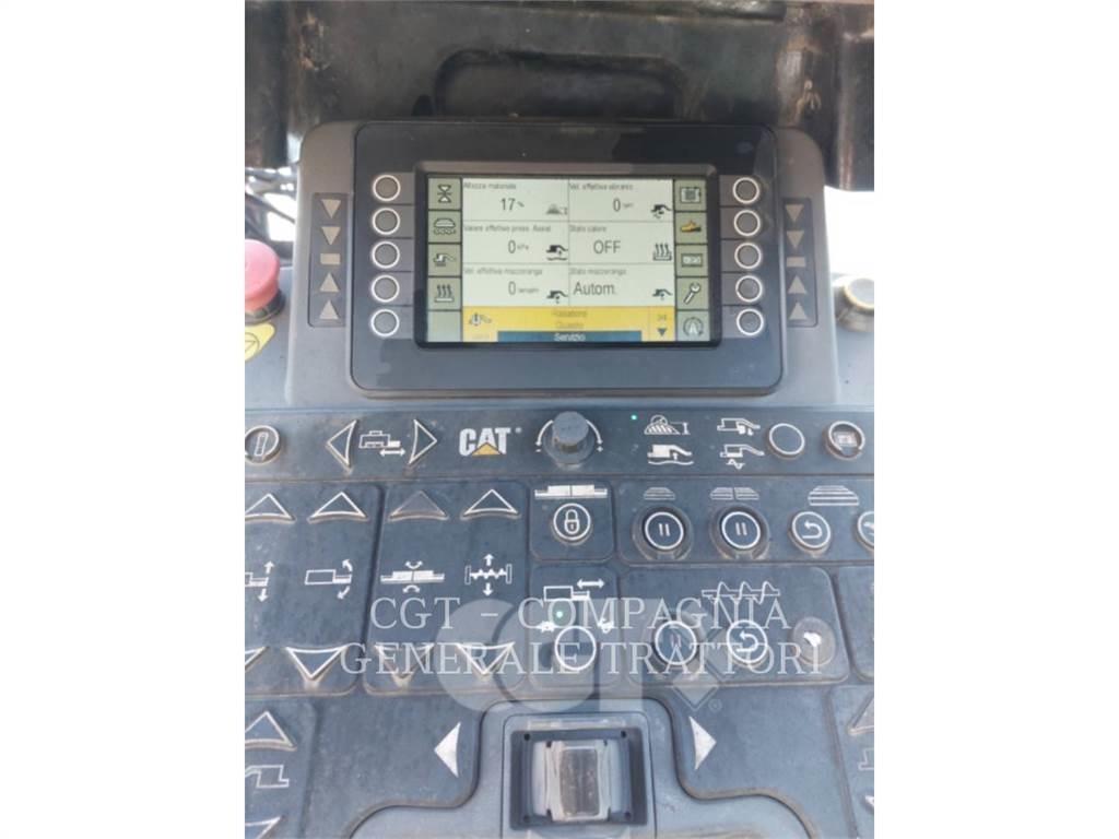 CAT AP600F アスファルトフィニッシャ