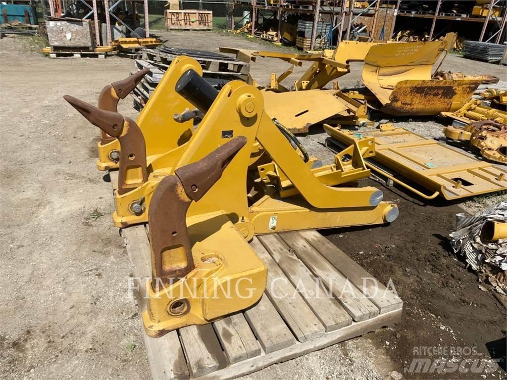 CAT ATTACHMENTS D6T スカリファイヤ