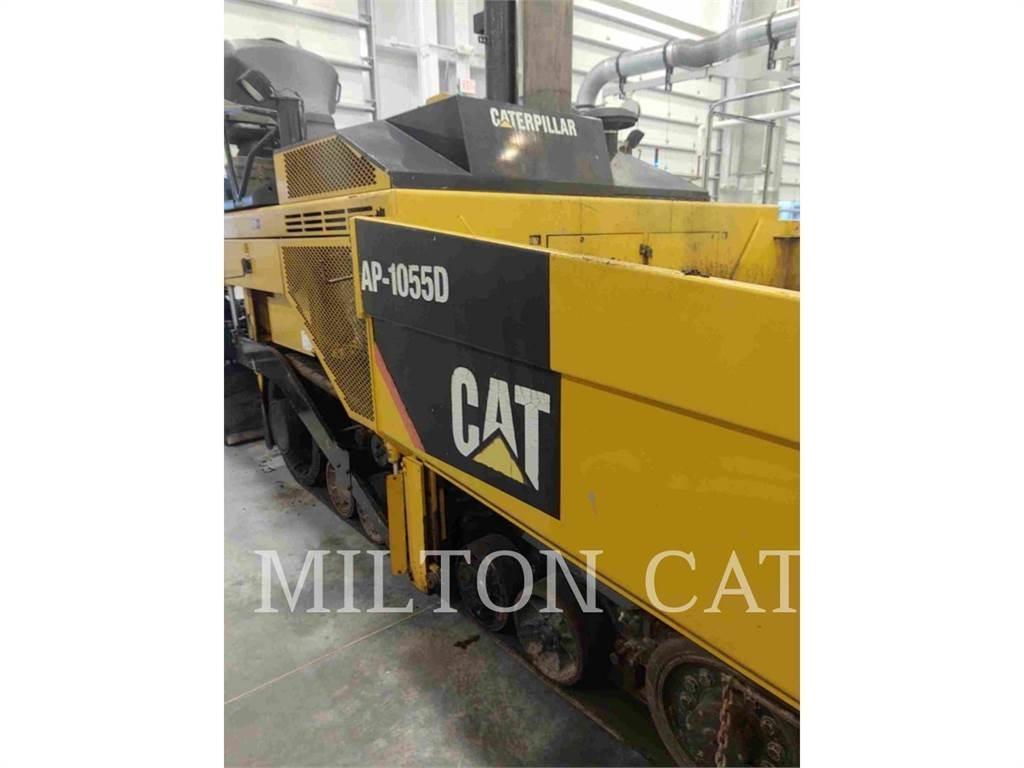 CAT BG-2455D アスファルトフィニッシャ