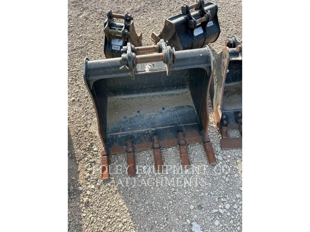 CAT BK303P30 大型油圧ショベル12t以上（パワーショベル・ユンボ）