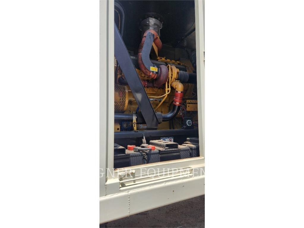 CAT C32 1000KW その他の発電機
