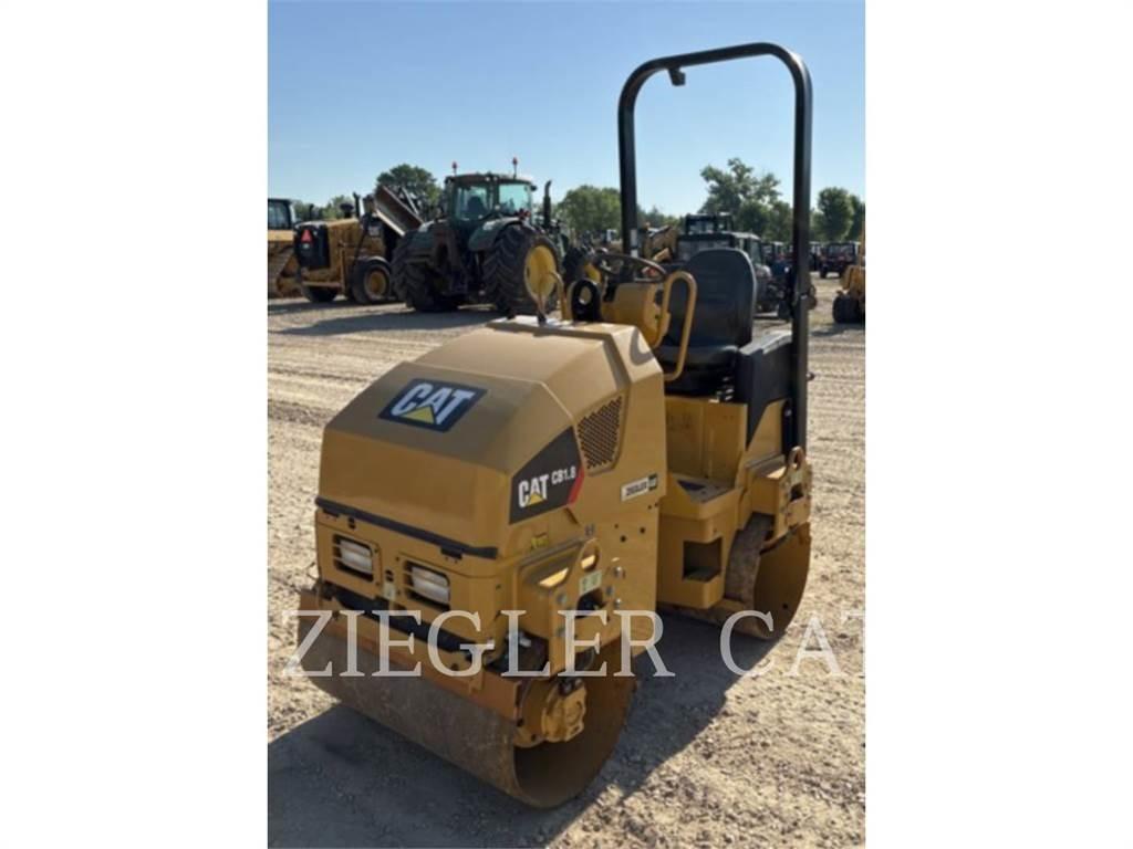 CAT CB1.8 ソイルコンパクター