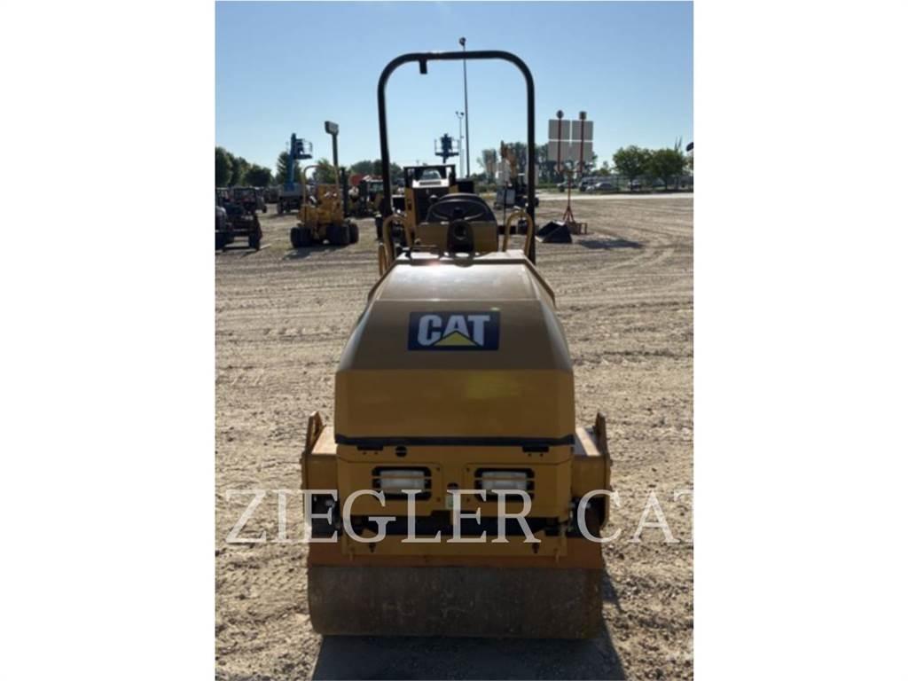 CAT CB1.8 ソイルコンパクター