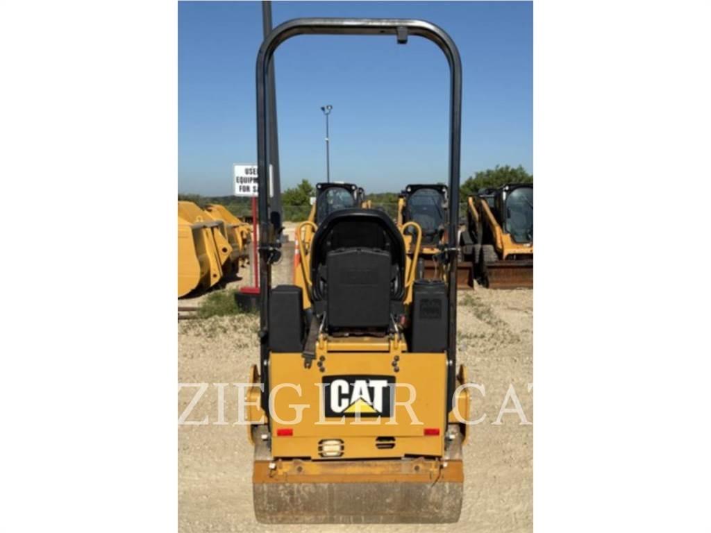 CAT CB1.8 ソイルコンパクター
