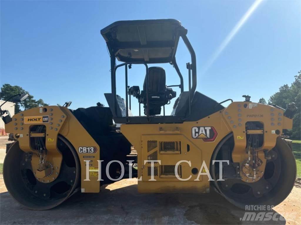 CAT CB13 振動ローラ