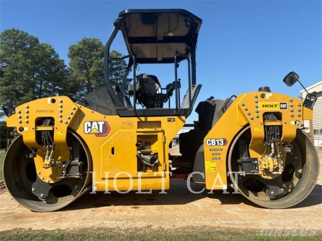 CAT CB13 振動ローラ