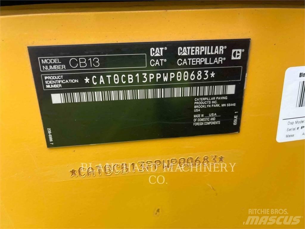 CAT CB13 タンデムローラ