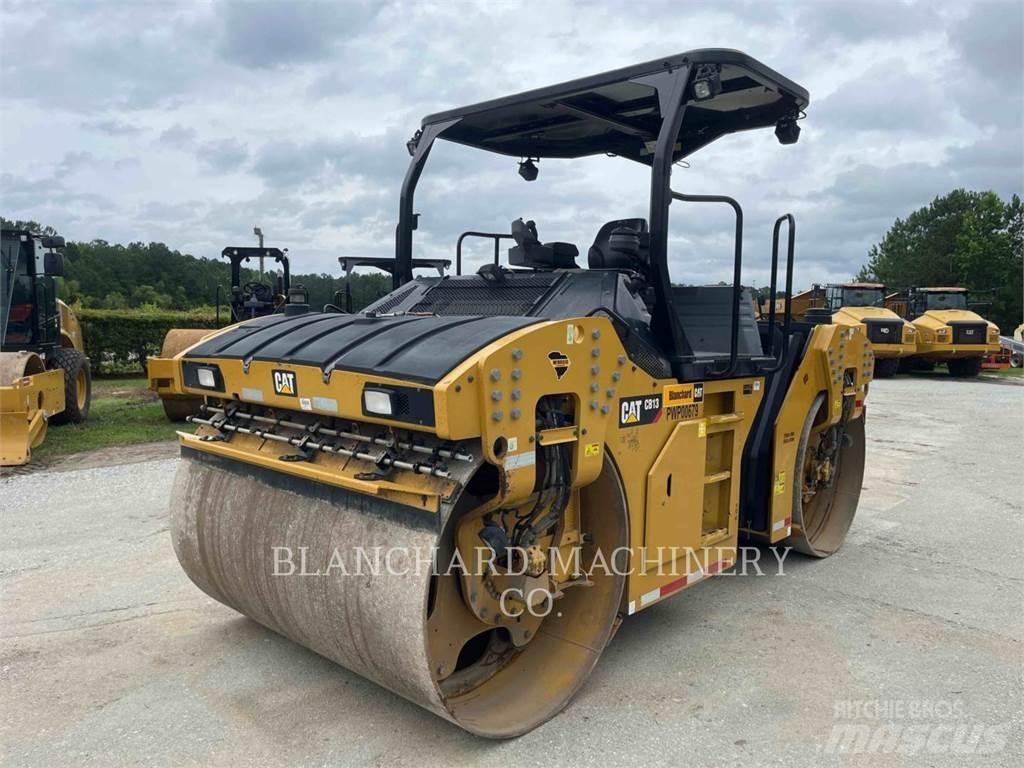 CAT CB13 タンデムローラ