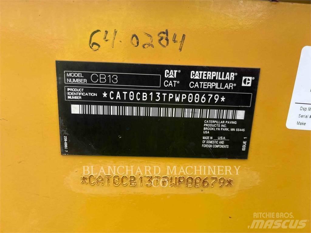 CAT CB13 タンデムローラ