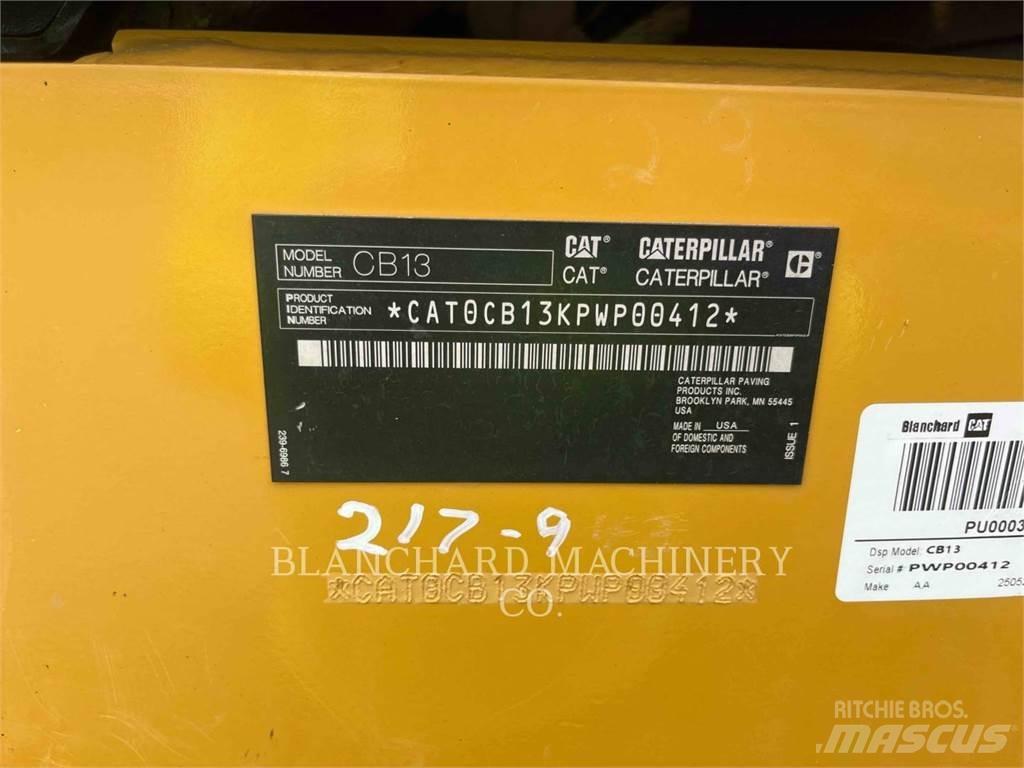 CAT CB13 タンデムローラ