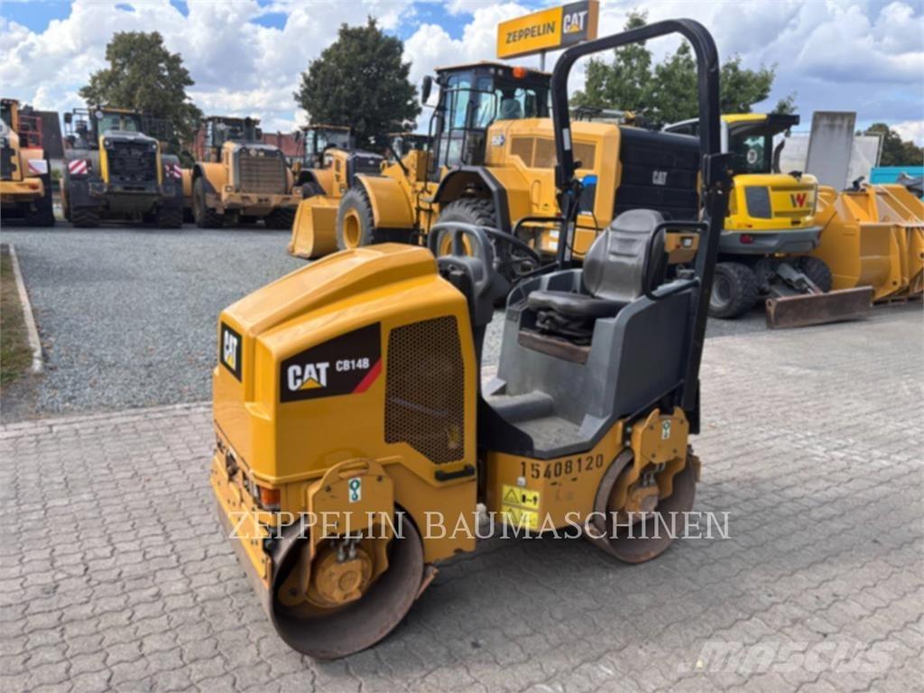 CAT CB14B ソイルコンパクター