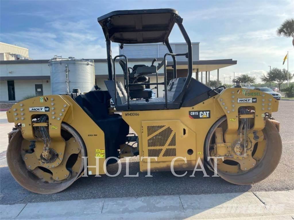 CAT CB15 振動ローラ