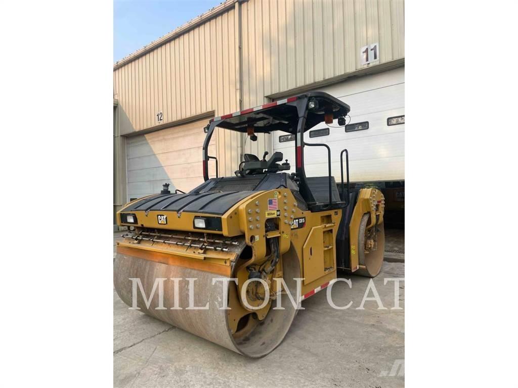 CAT CB15 ソイルコンパクター