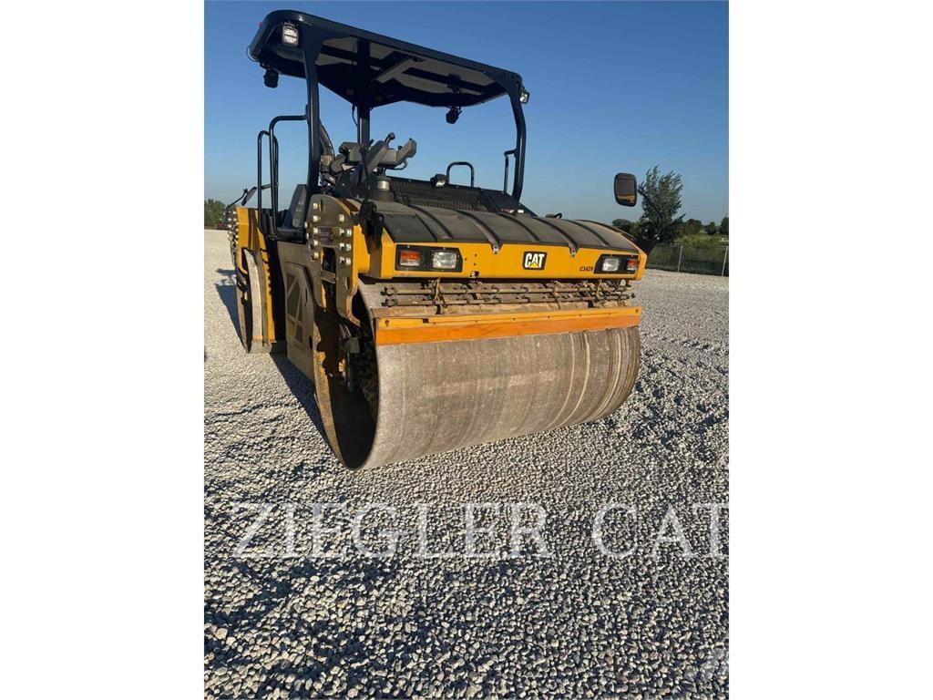 CAT CB15 ソイルコンパクター