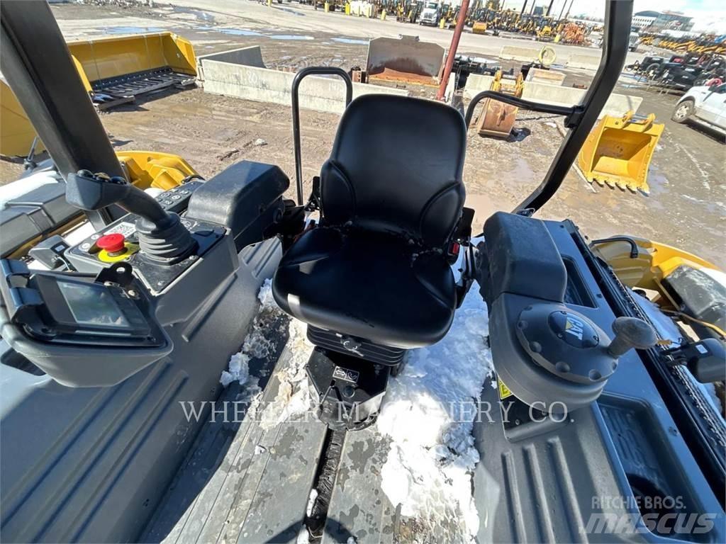 CAT CB15 CW VV タンデムローラ
